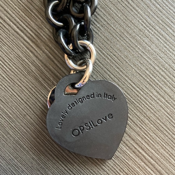 OPS Jewelry Black Heart Pendant Necklace - Picture 3 of 6